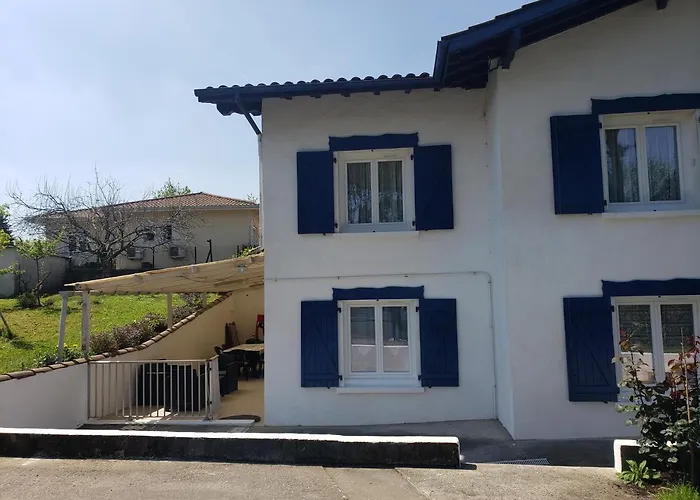 Appartement T3 3 Etoiles A 4 Km De La Plage